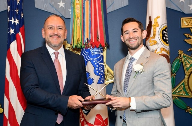 OASA FM&C’s Levinson earns Department of the Army Pace Award